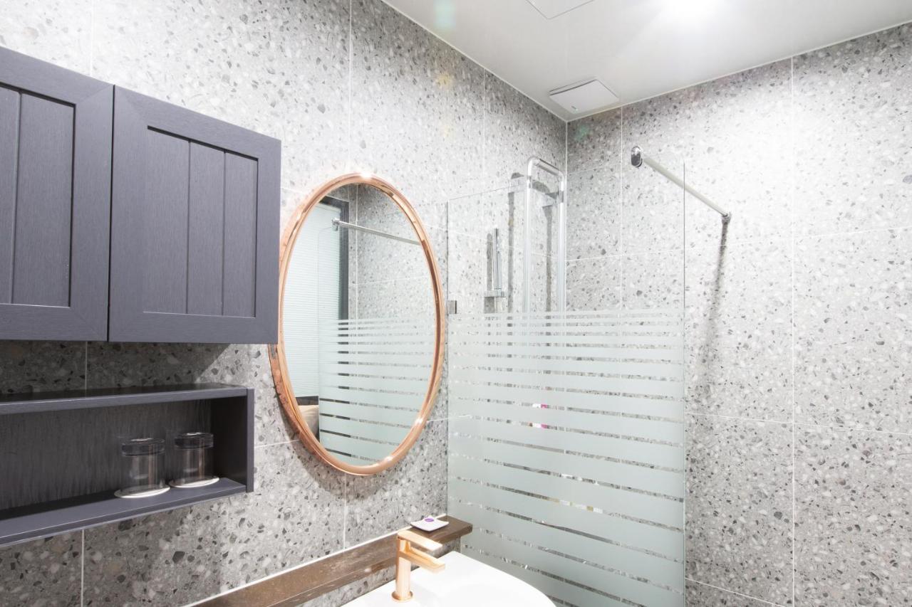 Brosis Hotel Busan Exterior photo